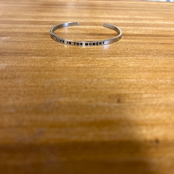 Mantra and "Live in the Moment" braclet Sterling Silver 925 - Picture 2 of 4